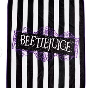 Spirit Beetlejuice reversible Blanket